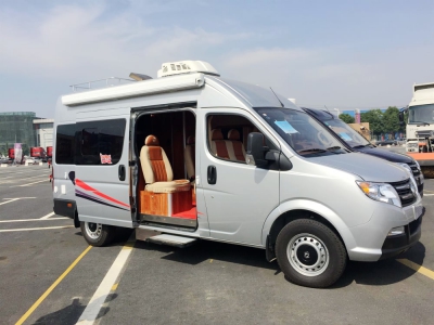 東風御風短軸中頂B型房車